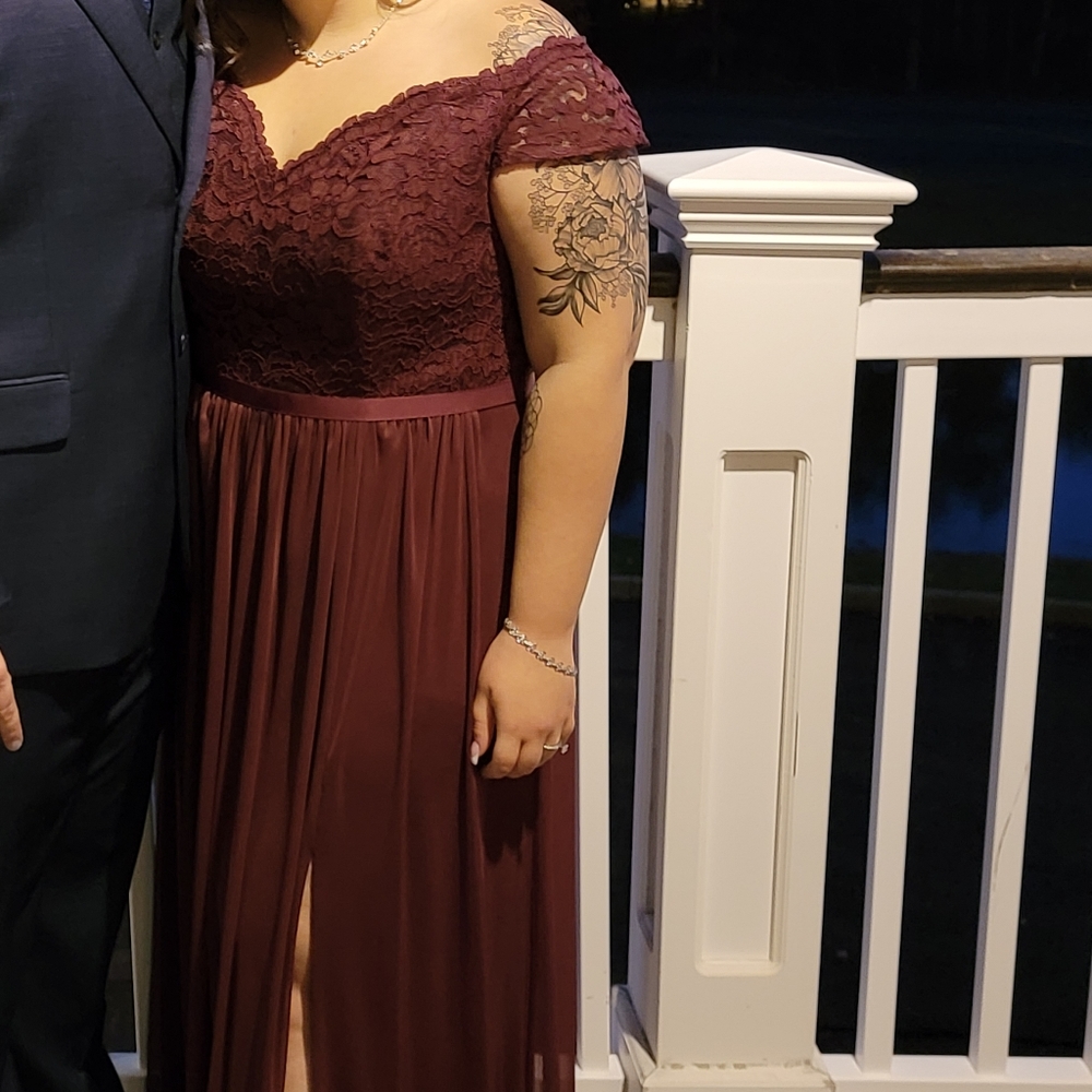 Maroon lace bridesmaid/prom dress
